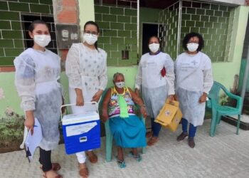 Rosário do Catete inicia vacinação de idosos maiores de 80 anos de idade