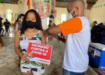 Laranjeiras já vacinou 500 pessoas entre 12 e 17 anos