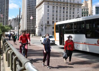 Ministro diz que dispõe de R$ 7 bi para investir em mobilidade urbana