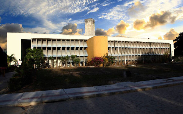UFS abre nova inscrição em editais de auxílio acolhimento e digital