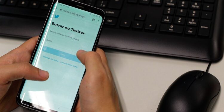 Medida provisória muda regras de moderação em redes sociais