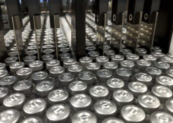 Fiocruz deve retomar entrega de vacinas na próxima semana