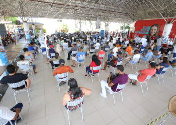 Aracaju inicia imunização de nova faixa etária e vacina mais 10.139 pessoas nesta quinta, 16