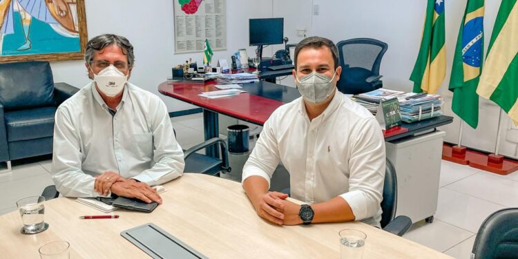 Prefeitura de Lagarto discute temáticas para melhorias educacionais com a Secretaria de Estado da Educação