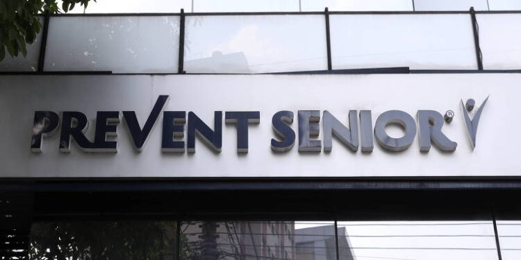 Prevent Senior aceita termo e fica proibida de distribuir ‘kit Covid’