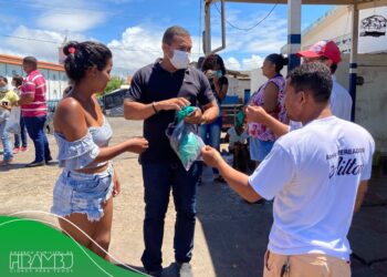 Prefeitura realiza entrega de máscaras gratuitas aos trabalhadores do Terminal Pesqueiro