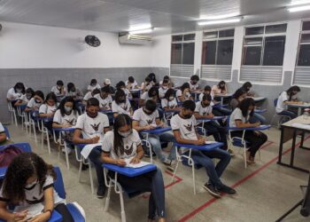 Simula Enem é aplicado presencialmente em todos os polos do Preuni Seduc