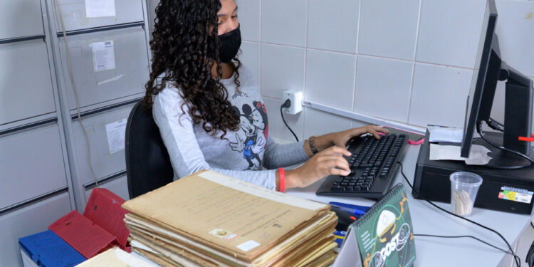 Seduc continua com inscrições para estágio nas áreas administrativa e reforço escolar