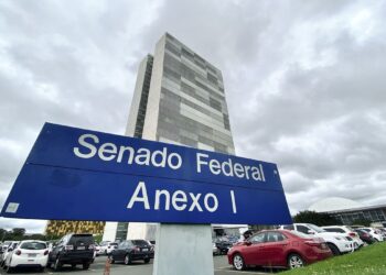 Reforma tributária: relatório eleva imposto sobre bebida e cigarro