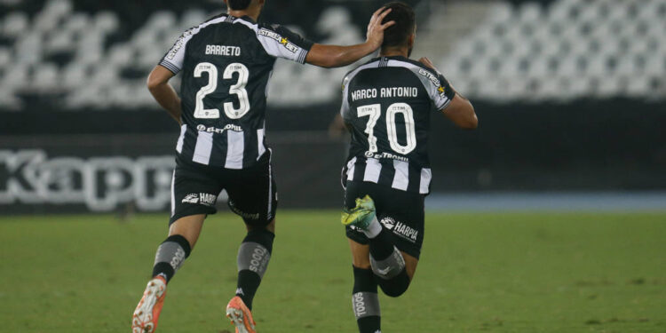 Botafogo vence o CRB e reassume vice-liderança da Série B