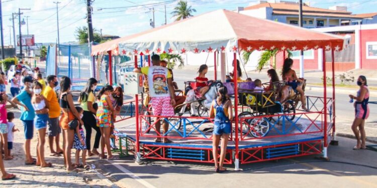 Dia das Crianças é comemorado com evento realizado pela Prefeitura de Simão Dias