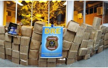 Polícia Federal apreende quase duas toneladas de maconha em caminhão carregado de portas em SE
