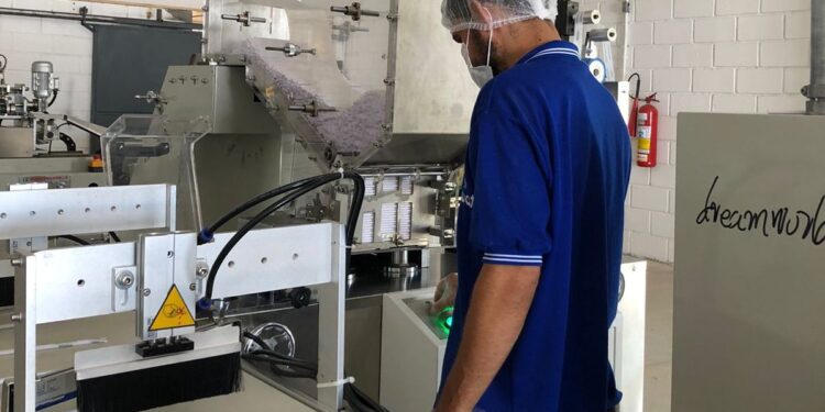 Fábrica de canudos biodegradáveis inicia atividades em Socorro