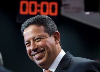 Lira diz que há “possibilidade clara” de acionar Cade para investigar Petrobras