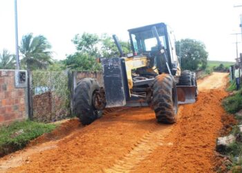 Prefeitura de Estância atua na recuperação das estradas vicinais em todo município