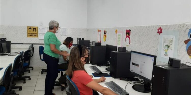 Prefeitura de Estância investe na formação dos professores