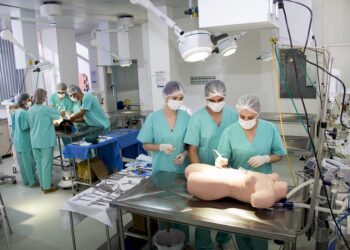 MEC autoriza programas de residência médica da Unit e da Fits