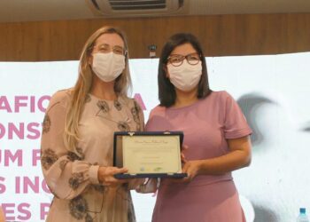 Reconhecida pelo trabalho, Mércia Feitosa é homenageada pela Federação dos Municípios do Estado de Sergipe