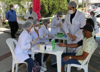 Outubro Rosa: Case oferta testes rápidos de glicemia e pressão arterial para os usuários