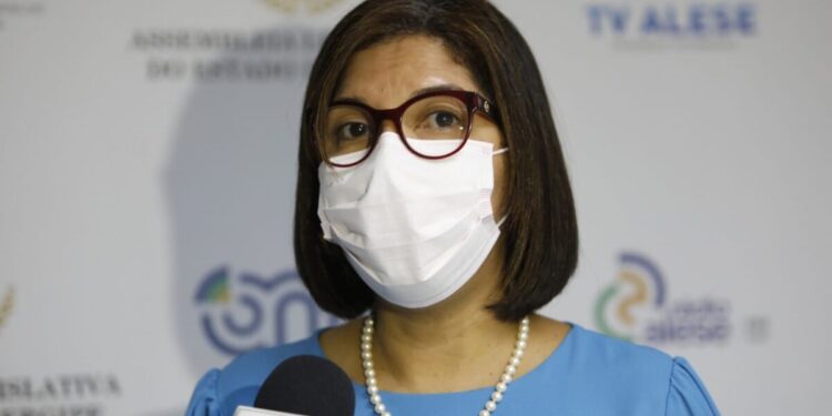 Secretária apresenta balanço quadrimestral das ações da SES