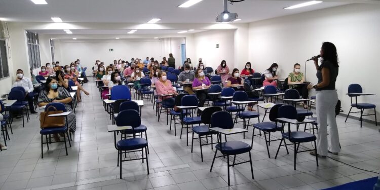 Seminário aborda saúde mental dos profissionais da odontologia e serviços oferecidos pelo SUS