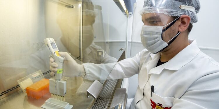 Segunda-feira com 17 novos casos de Covid-19 e 01 óbito registrado em Sergipe