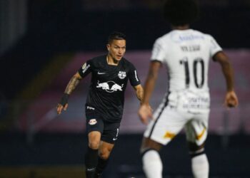 Corinthians arranca empate com Bragantino fora de casa no Brasileiro