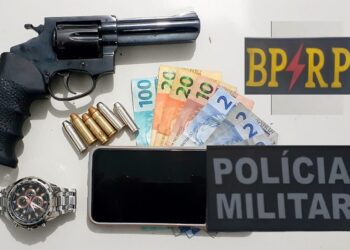 Polícia Militar apreende arma e prende três pessoas no Bairro Olaria