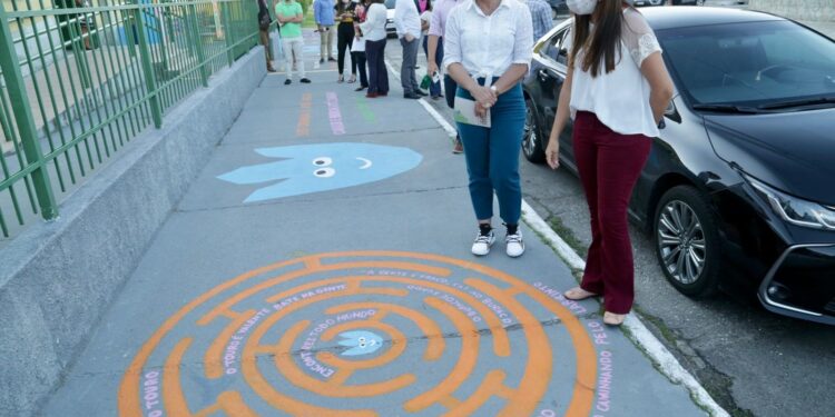Prefeita em exercício participa de lançamento do projeto Pé de Infância na Emef Manoel Bonfim
