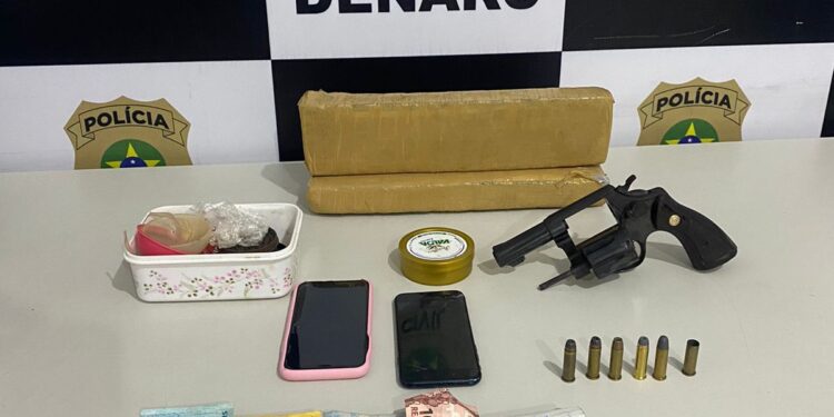 Polícia Civil fecha ponto de tráfico de drogas no Inácio Barbosa