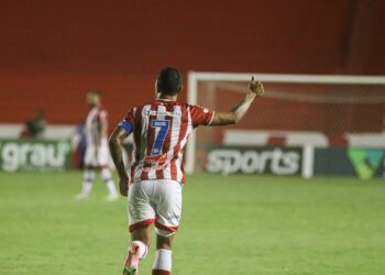 Série B: Náutico supera Goiás por 3 a 2