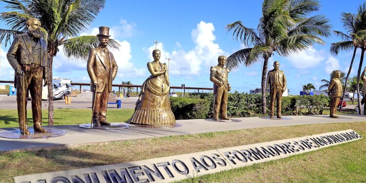 PMA revitaliza e preserva monumentos históricos da Orla da Atalaia