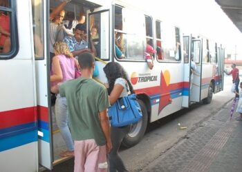 Justiça determina permanência de medidas preventivas em ônibus