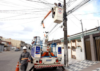 Prefeitura avança na modernização do parque de iluminação pública de Aracaju
