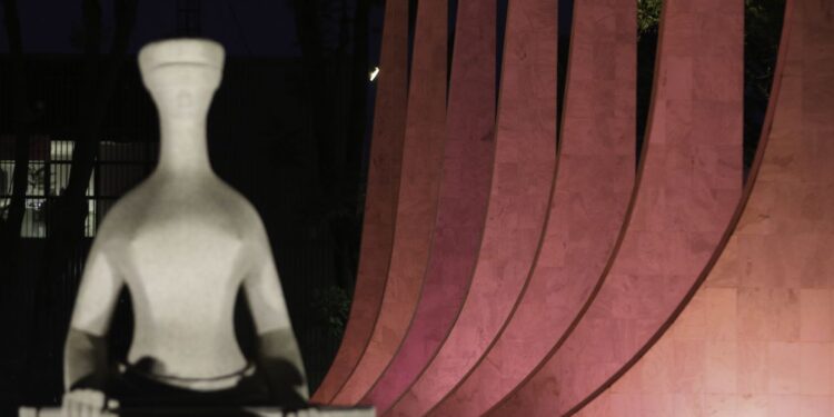 STF derruba lei que liberava venda de remédios para emagrecer