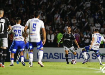 CSA derrota Vasco por 3 a 1 na Série B