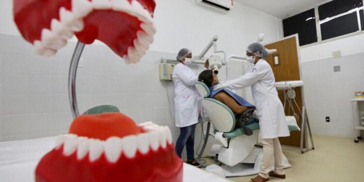 Prefeitura assegura atendimentos odontológicos a usuários do SUS Aracaju