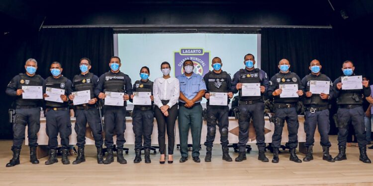 Solenidade especial certificou a Guarda Municipal de Lagarto para o uso de armas de fogo