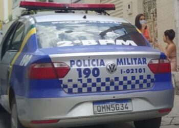 PM apreende adolescente com drogas em Propriá