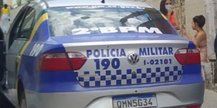 PM apreende adolescente com drogas em Propriá