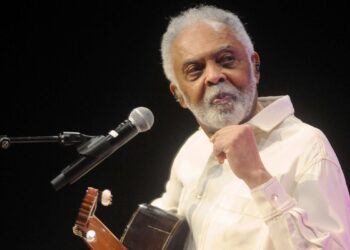 Gilberto Gil é eleito para a Academia Brasileira de Letras