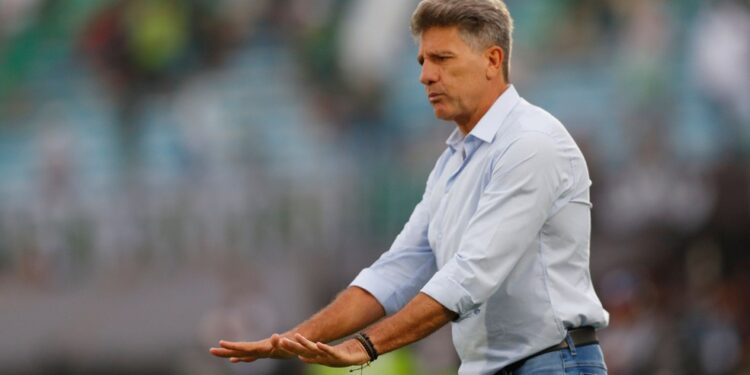 Flamengo anuncia saída de Renato Gaúcho