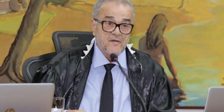 Conselheiro Flávio Conceição é eleito presidente do TCE/SE para o biênio 2022/2023