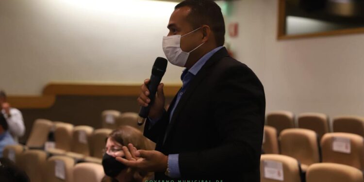 Secretário de Saúde de Pirambu representa Estado e Município em reunião do CONARES em Brasília