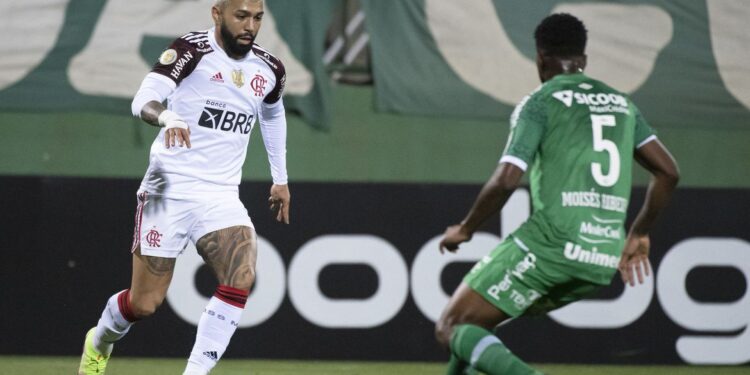 Flamengo não passa de empate com a Chapecoense no Brasileiro