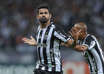 Atlético-MG vence Corinthians e dá mais um passo rumo ao título