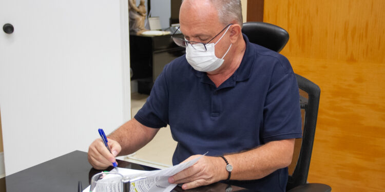 Belivaldo anuncia antecipação do 13º salário dos servidores do Estado