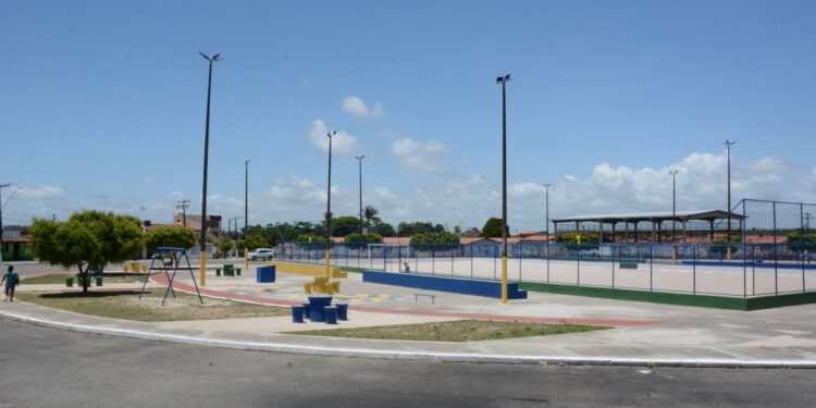 Prefeitura de Socorro entrega praça revitalizada aos moradores do Marcos Freire 3