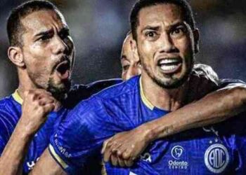 Confiança vence o Brusque de virada, por 3 a 2 , no Batistão, pela 34ª rodada da Série B