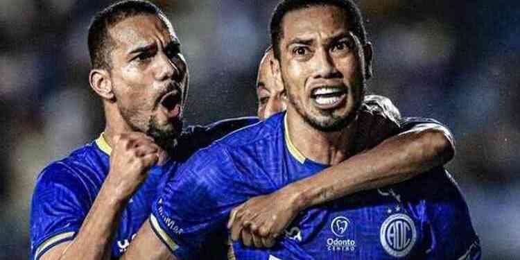 Confiança vence o Brusque de virada, por 3 a 2 , no Batistão, pela 34ª rodada da Série B